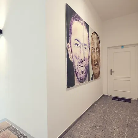 Leonart Living 22 * Γκρατς