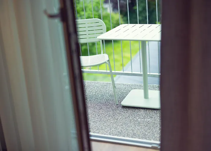 Апартаменти Leonart Living 22 *