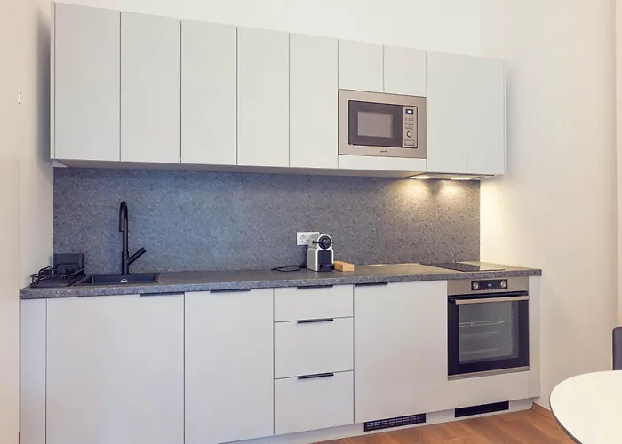 Leonart Living 22 Грац